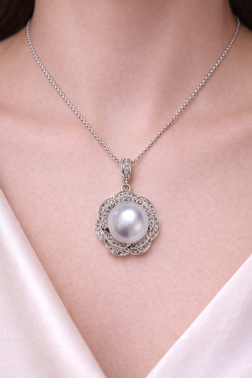 Japan Akoya Blossom Pearl Pendant – 10mm